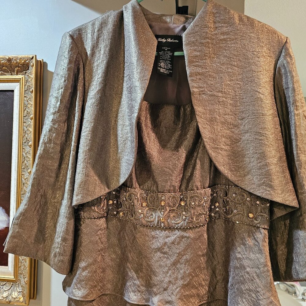 Beautiful dress worn as Mother of Groom for 4 hours